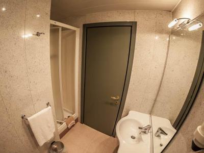 Jet Hotel, Sure Collection By Western Gallarate