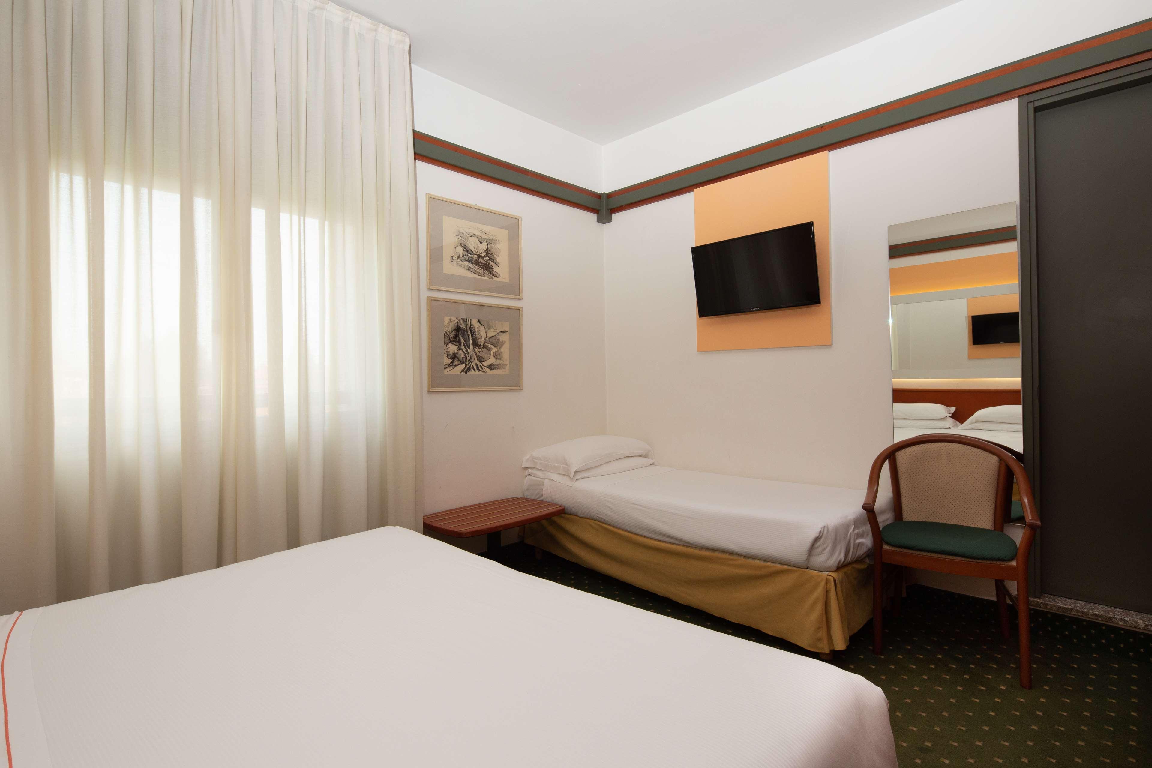 Jet Hotel, Sure Collection By Western Hotel 4*
