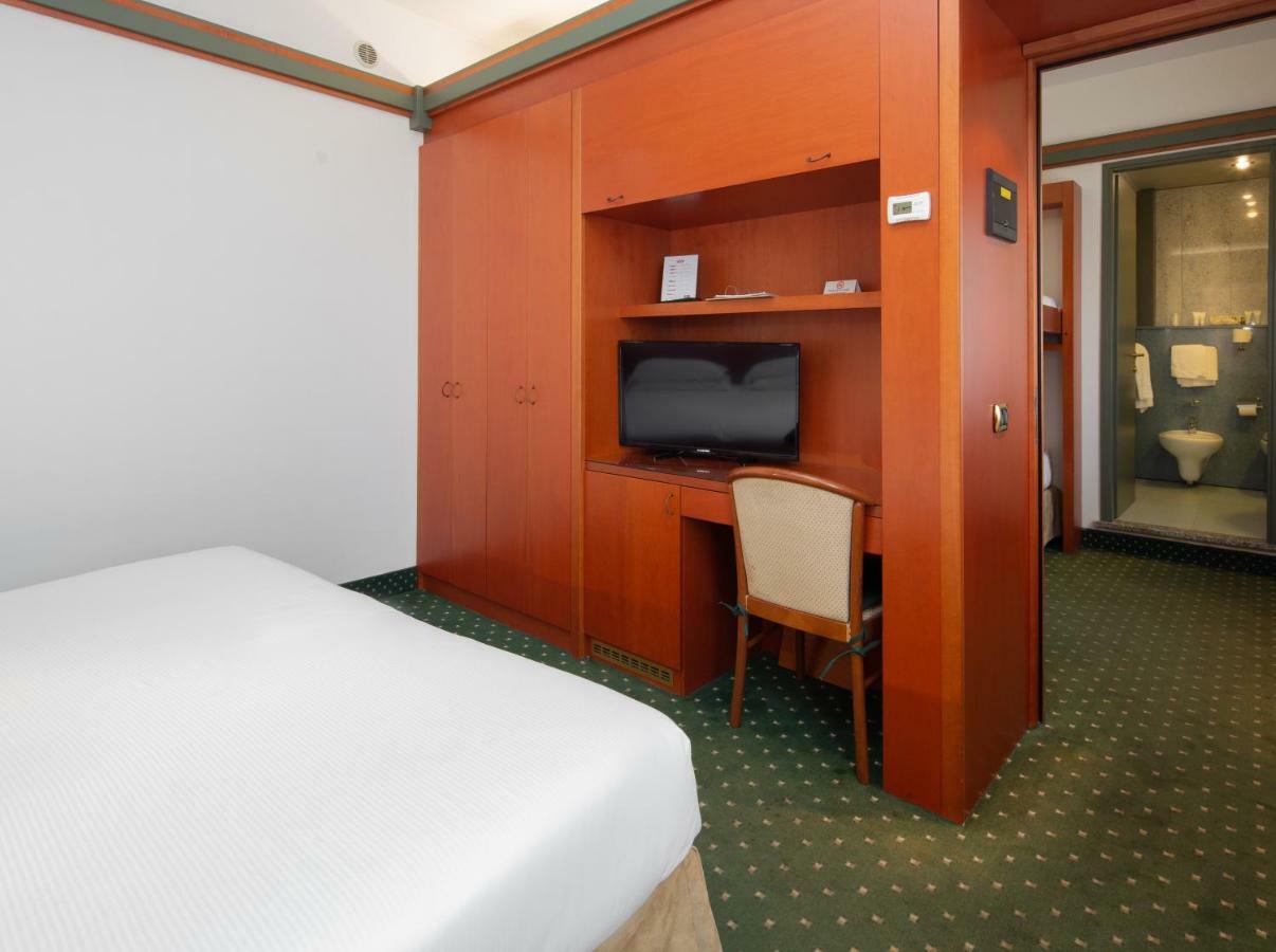 Jet Hotel, Sure Collection By Best Western 4* Gallarate