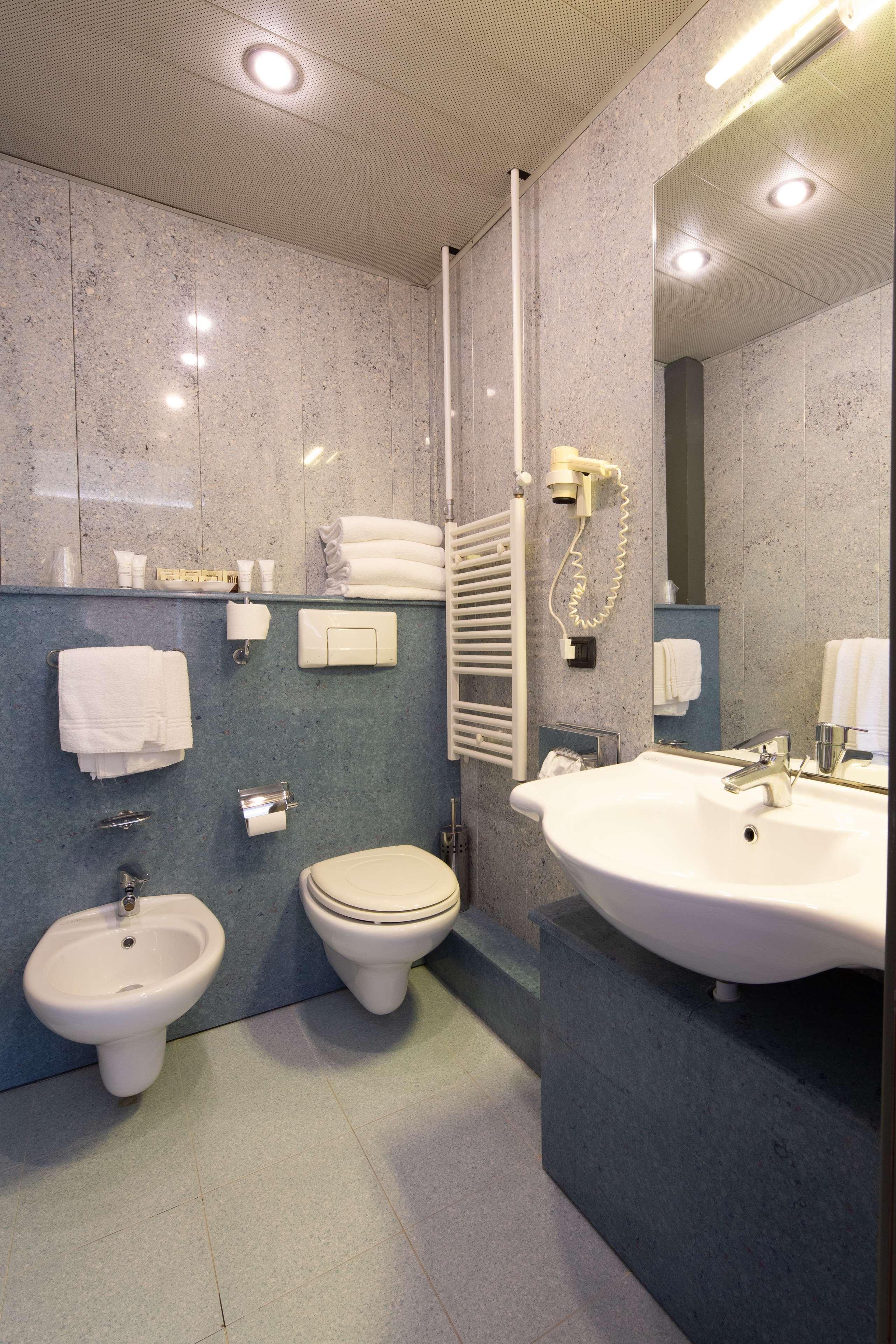 Jet Hotel, Sure Collection By Western
