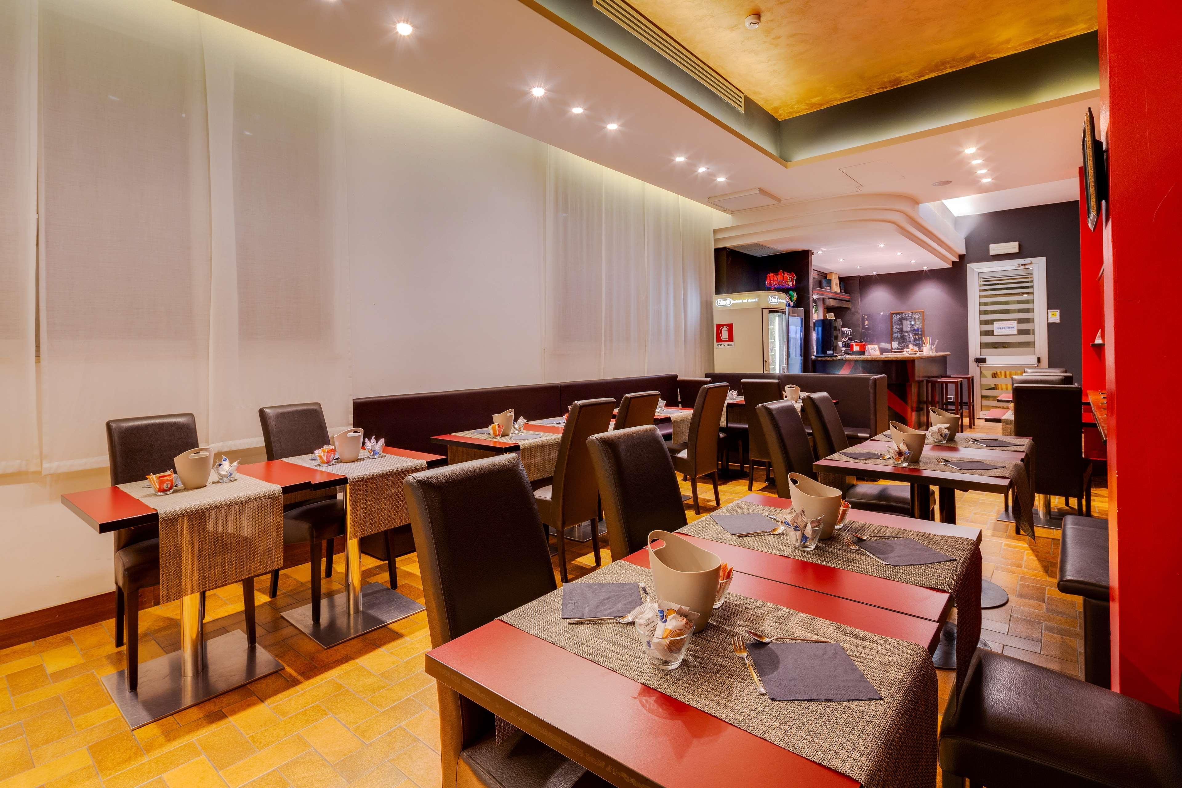 Jet Hotel, Sure Collection By Western Gallarate
